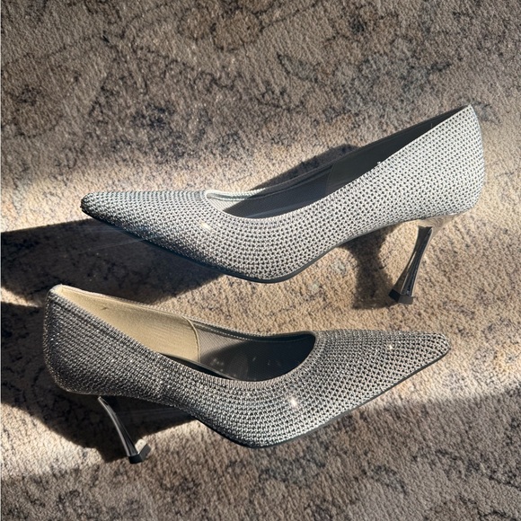 Cosy Island EternalPace Diamond Pointed Toe Heeled Pumps - Picture 6 of 7